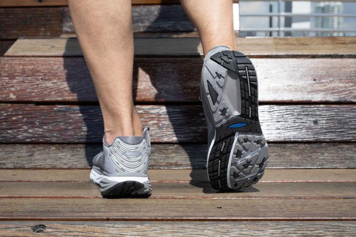 ae MBT رجال كولورادو x احذية الجري رمادي 84F679